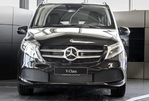 Our-Fleet-of-Luxury-3-1