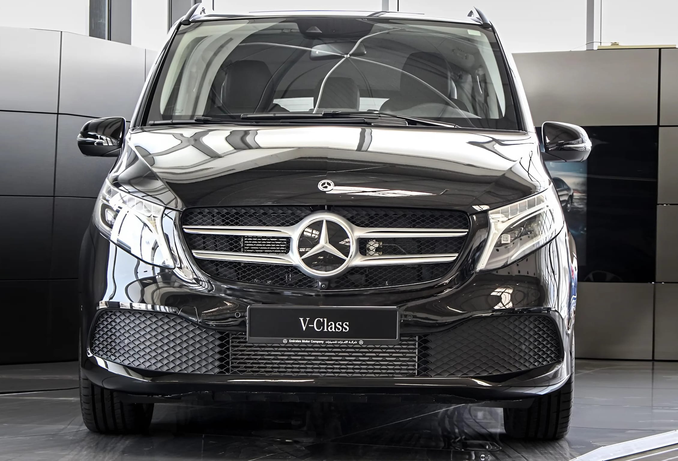 Our-Fleet-of-Luxury-3-1